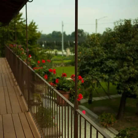 Del Monastero Albergue Dronero